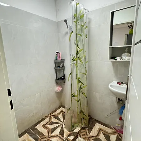 布拉格城堡公寓 *